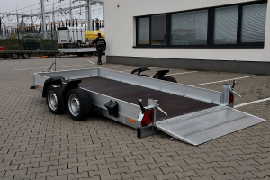 Sklopný na nápravě 2000 kg