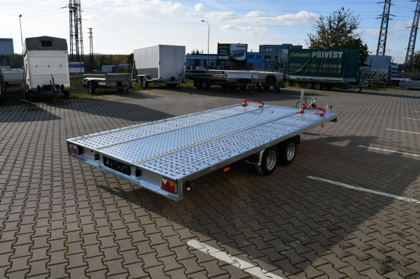 Autopřepravník do 2700 kg