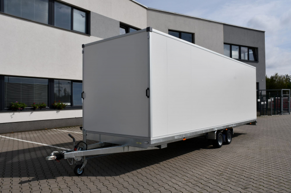Velký multifunkční skříňový přívěs do 2700 kg