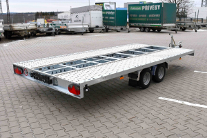 Naklápěcí autopřepravník
