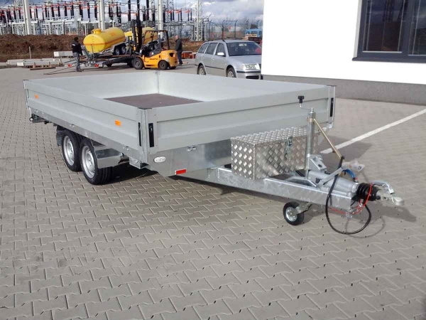 HB2 B35 5621 - bržděný dvounápravový valníkový přívěs s koly pod, do 3500 kg